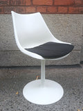 Valkoinen tuoli