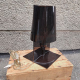 Kartell "Take" -pöytävalaisin